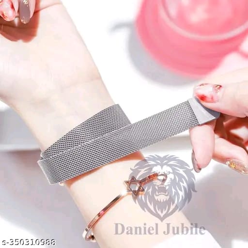 Rose Gold Magnetic Strap Mesh Watch – Stylish Analog Timepiece for Women & Girls (Black Dial)